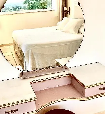 Mareulivi 4* أوستوني